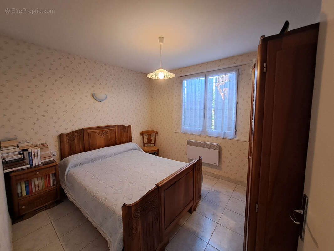Maison à PUJOLS