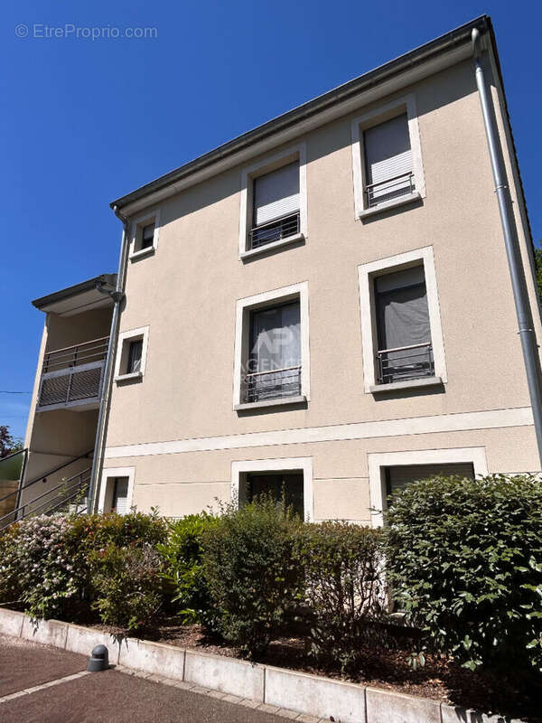 Appartement Maisons-laffitte 3 pièce(s) 38.29 - hyper centre - marché - terrasse-parking sous sol - photo 13