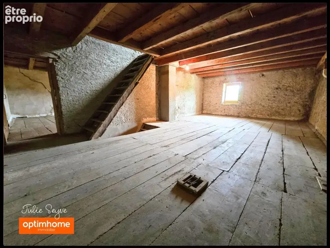 Maison à fort potentiel – 127m² évolutifs à 200m²,  annexe aménageable , vue Golf, proximité Genève - photo 11