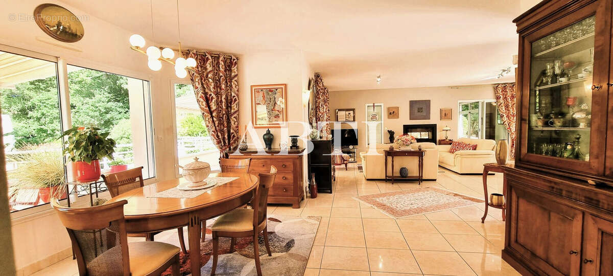 Maison 287 m² à Quimper  - photo 8