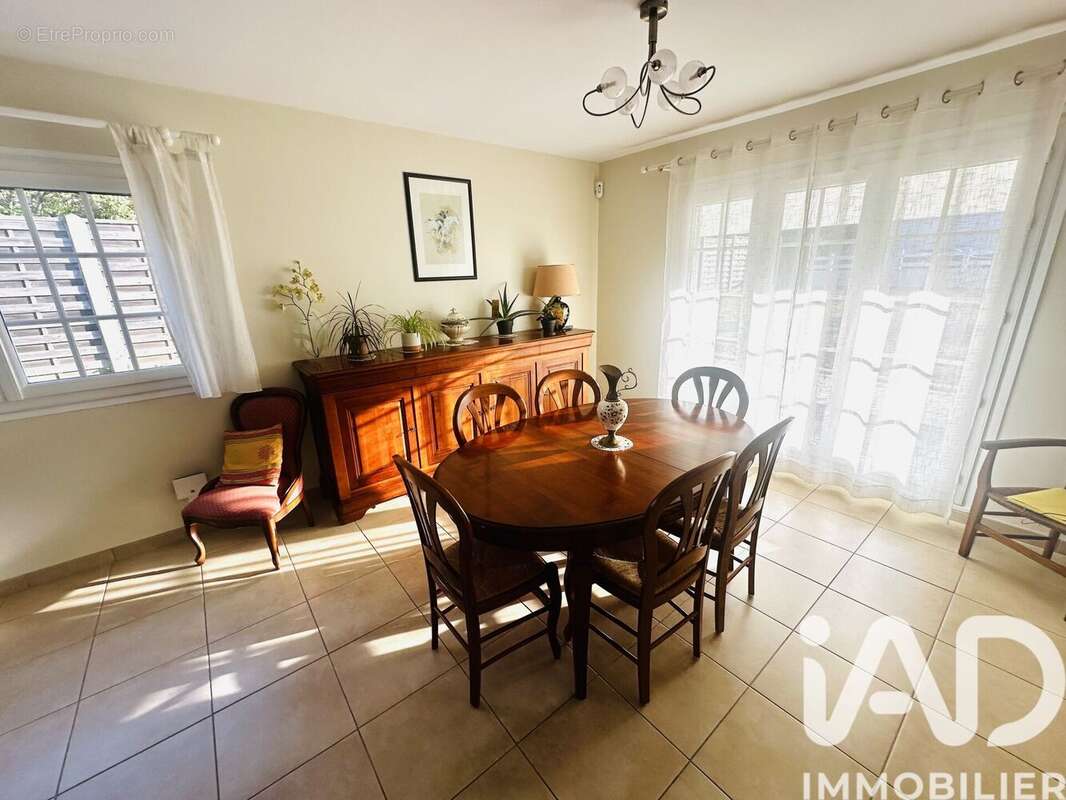 Photo 4 - Maison à LE HAILLAN