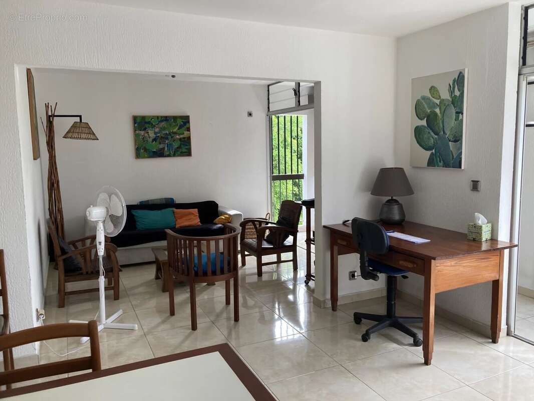 Appartement à LE GOSIER