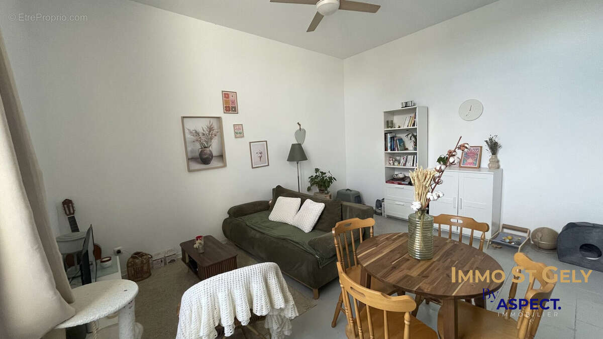 Appartement à LUNEL