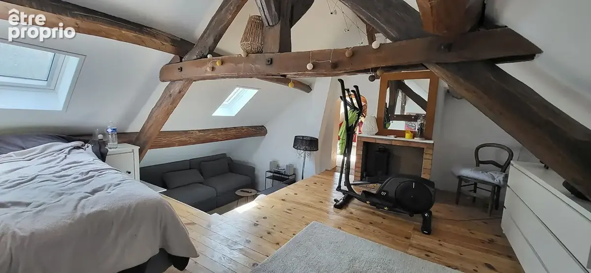 Maison familiale de caractère / 208,20 m² habitables avec jardin et dépendance - photo 11