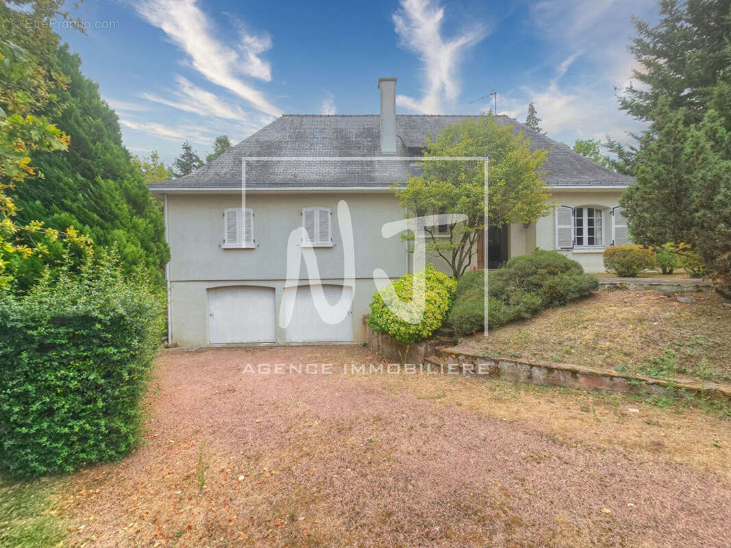 Maison à BOUCHEMAINE