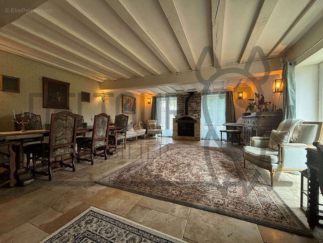 Maison à COULOMMIERS