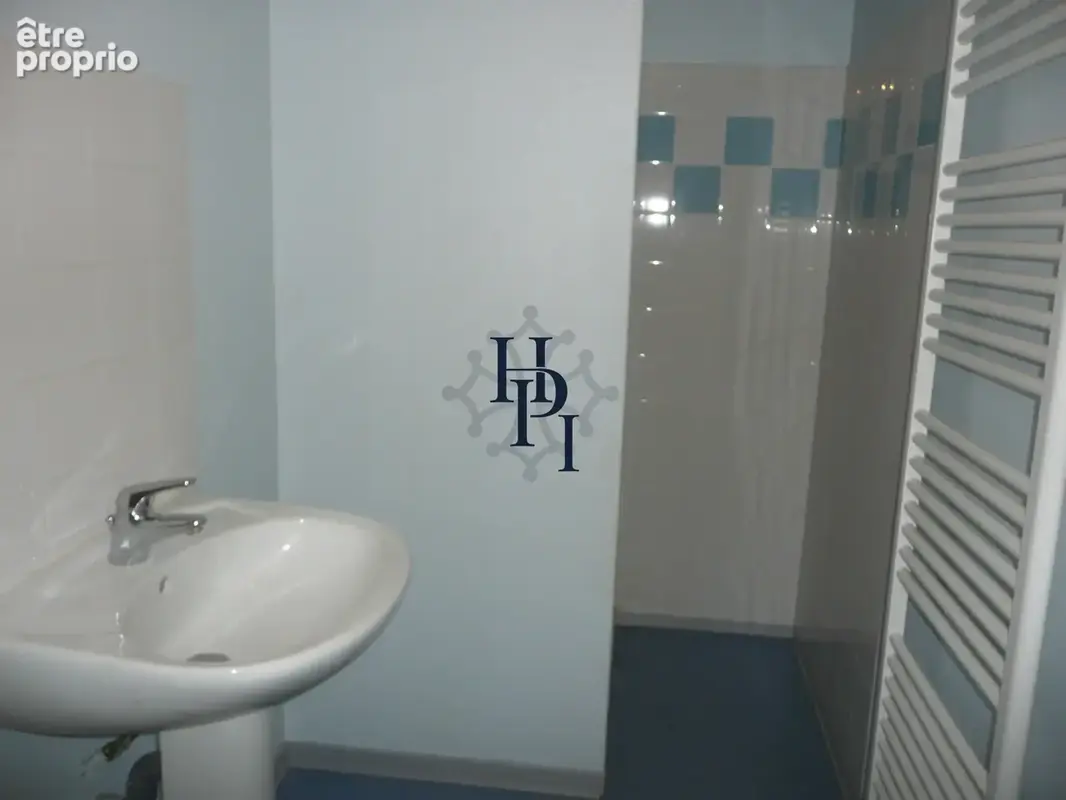Immeuble à usage locatif et commercial Saint Affrique - photo 12