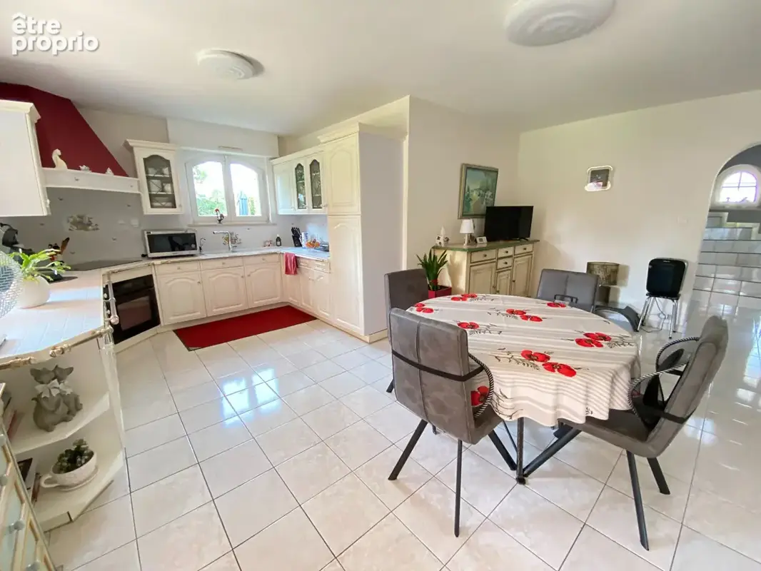 Magnifique maison 194 m²  à KINGERSHEIM - garage 4 voitures - vivable de plain pied - 4 chambres - photo 6