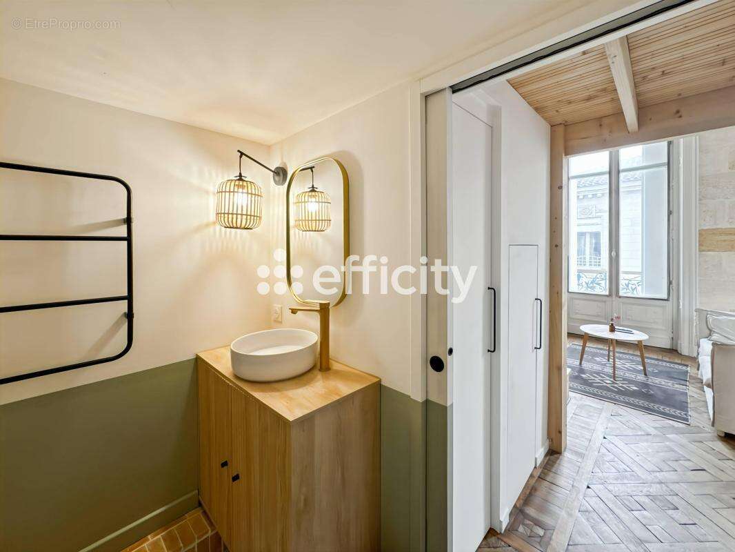 Appartement à BORDEAUX