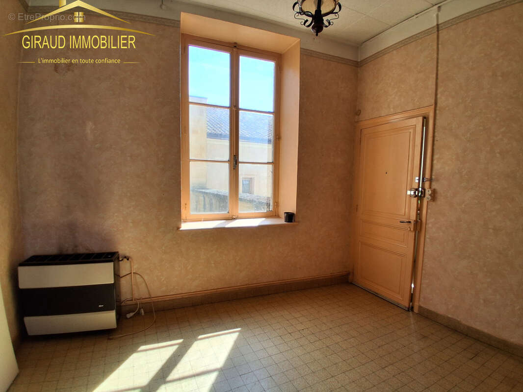 Appartement à CHARLIEU
