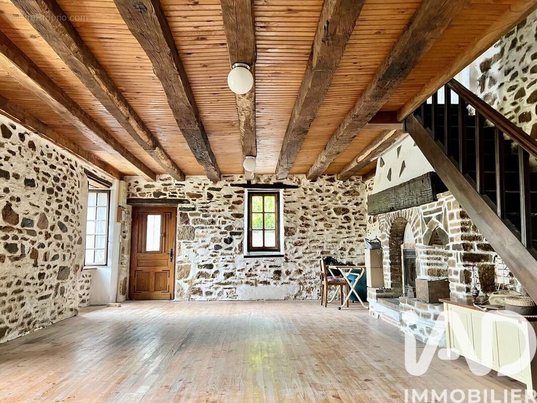 Maison 144 m² à Champsac  - photo 7