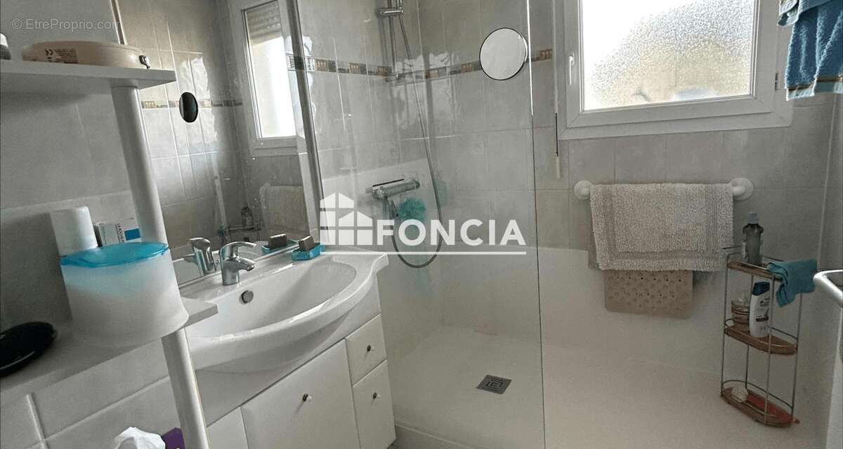 Boucau - T3 avec immense terrasse de 50 m² et parking - photo 5