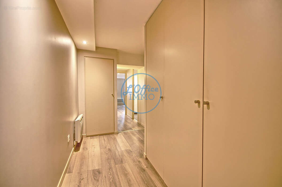 Appartement 49 m² à Toulon  - photo 7