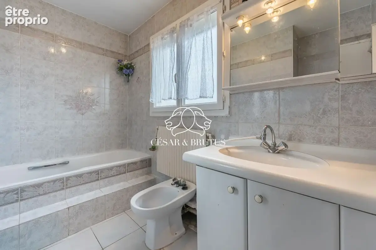 Maison 4 pièces 108 m² à vendre à Jonage (69330) - photo 8