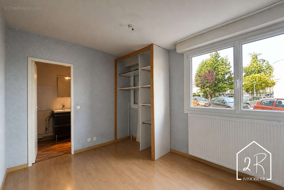 Appartement 2 pièces de 64,15 m2 - Jardin privatif - photo 8