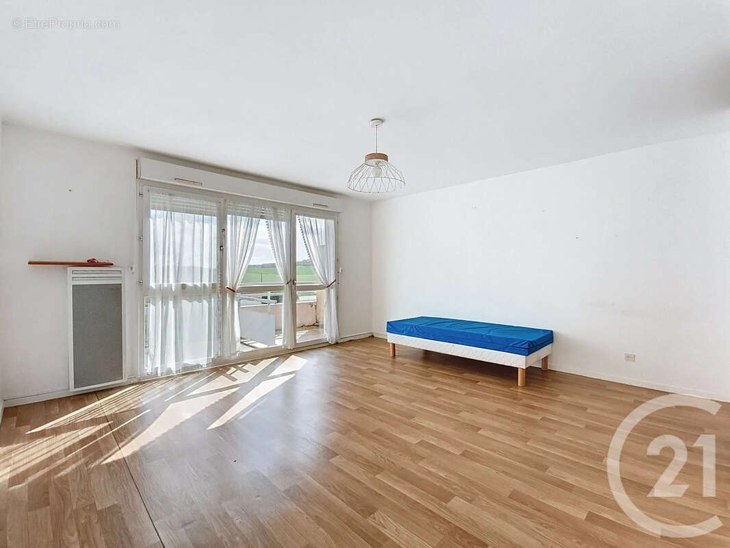 Appartement 32 m² à Thorigny-Sur-Oreuse  - photo 3