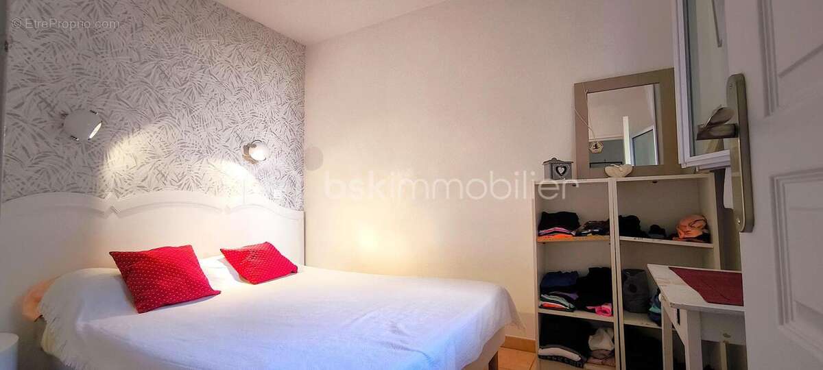 Magnifique appartement de 36 m2 sur le Golf de Pont-Royal, avec un jardin et une place de parking privée - photo 10
