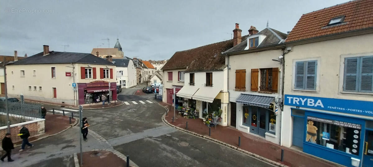 Appartement à EPERNON