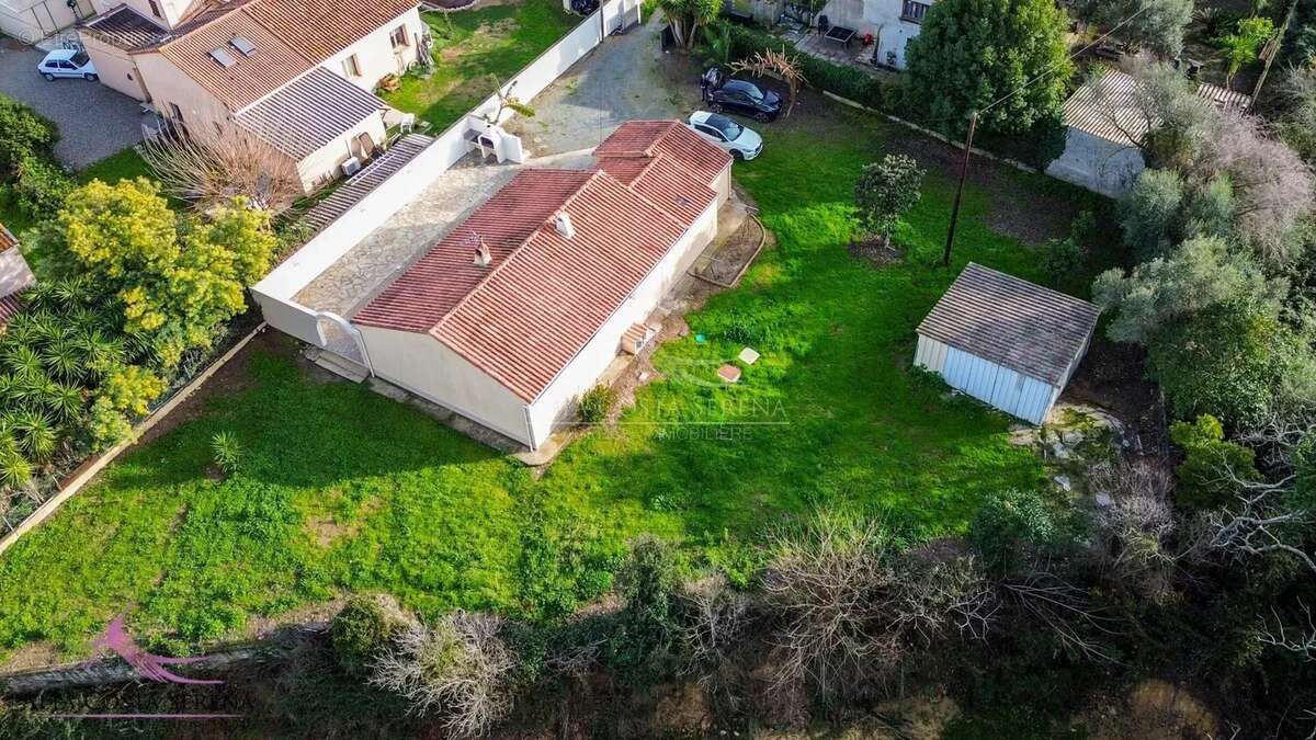 Maison à PRUNELLI-DI-FIUMORBO