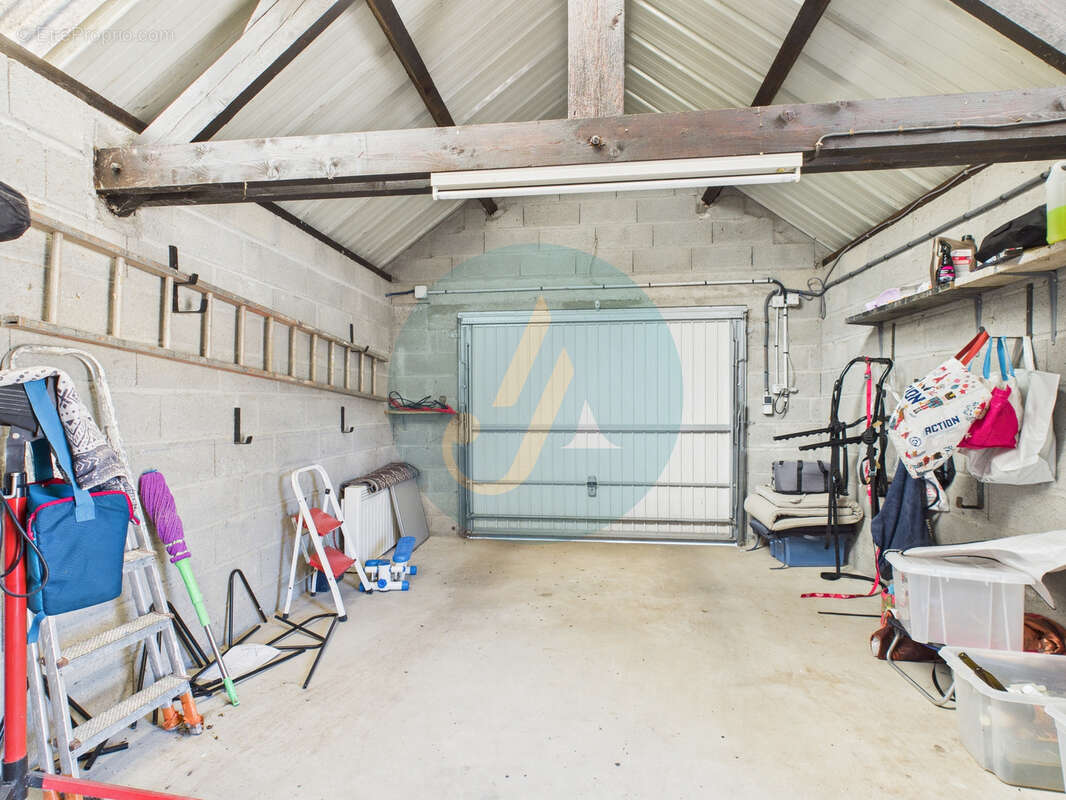 Maison à SAINT-AMAND-EN-PUISAYE