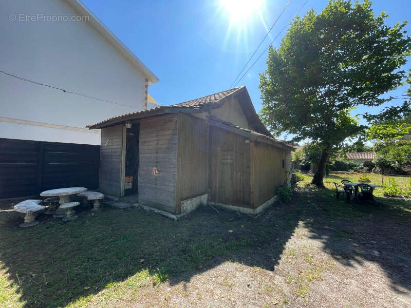 Terrain à ANDERNOS-LES-BAINS