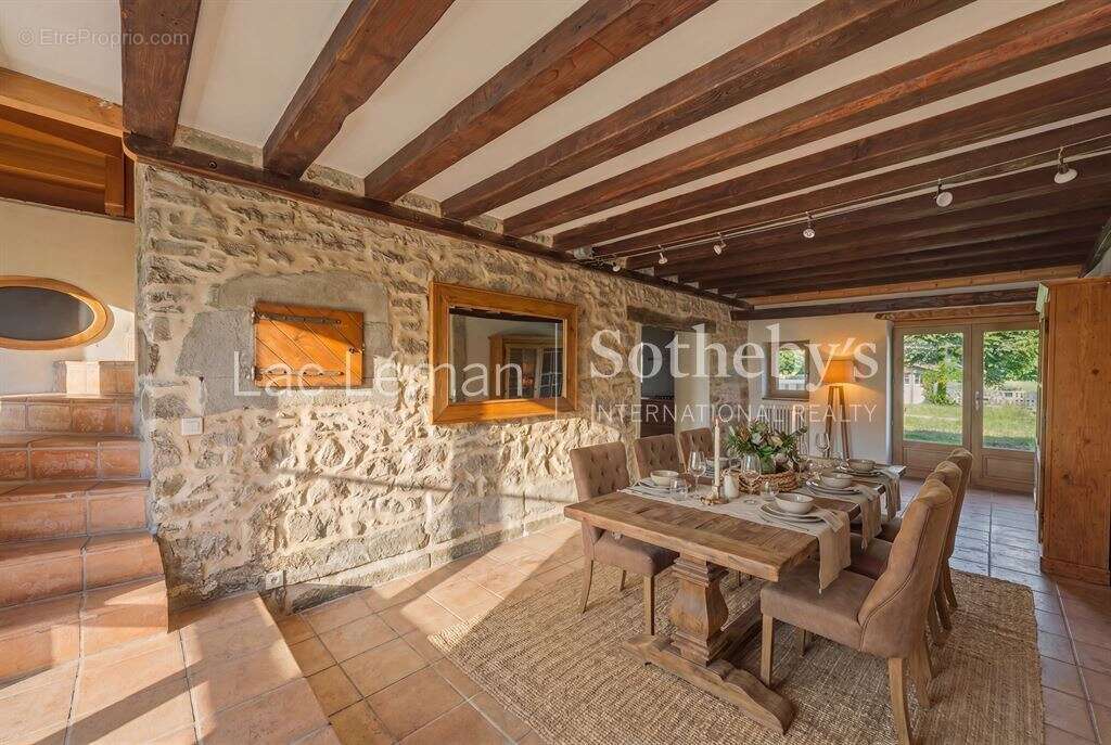 Maison à SCIEZ