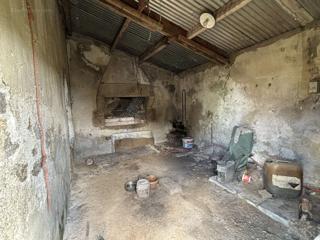 Maison à LES LANDES-GENUSSON