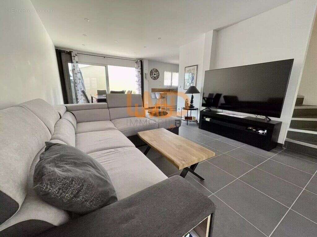 Maison à LIGNAN-SUR-ORB