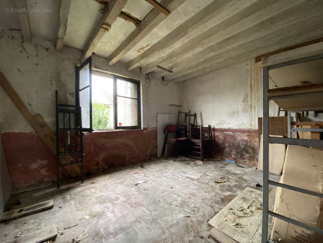 Maison à LA SUZE-SUR-SARTHE