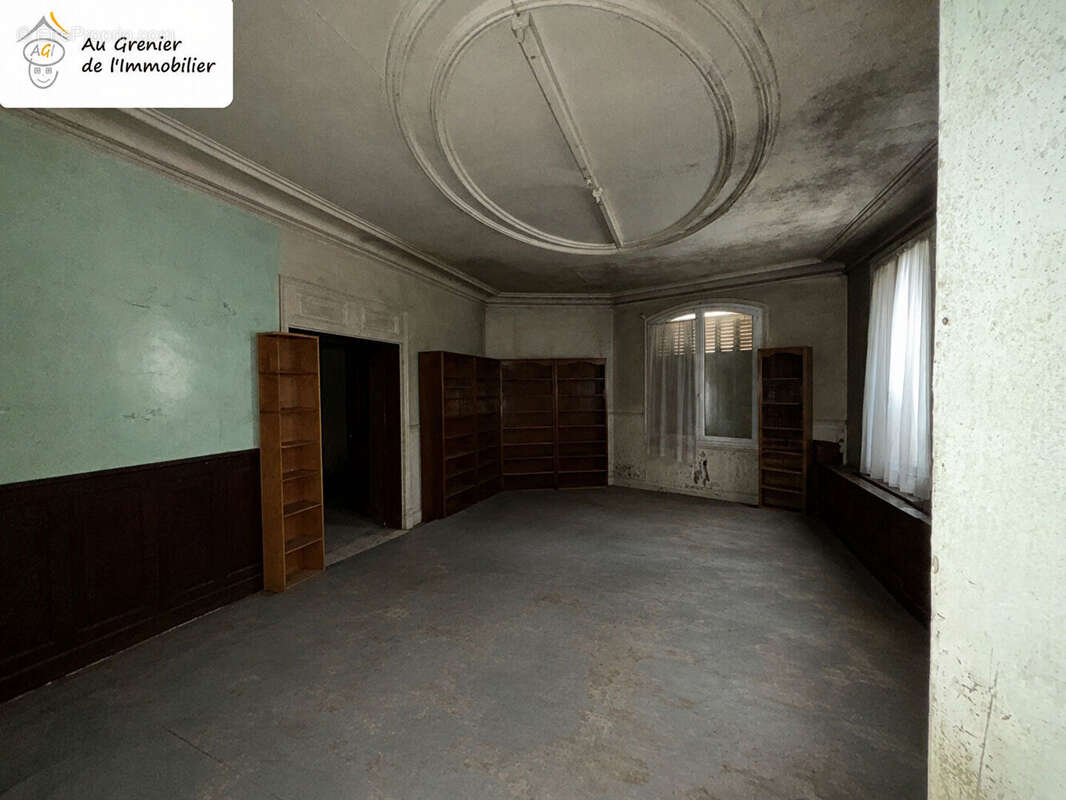 Ensemble immobilier en pierre avec jardin et garages - photo 8