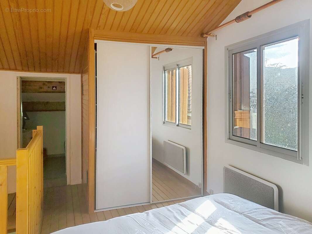 Maison à COLOMBIERES-SUR-ORB