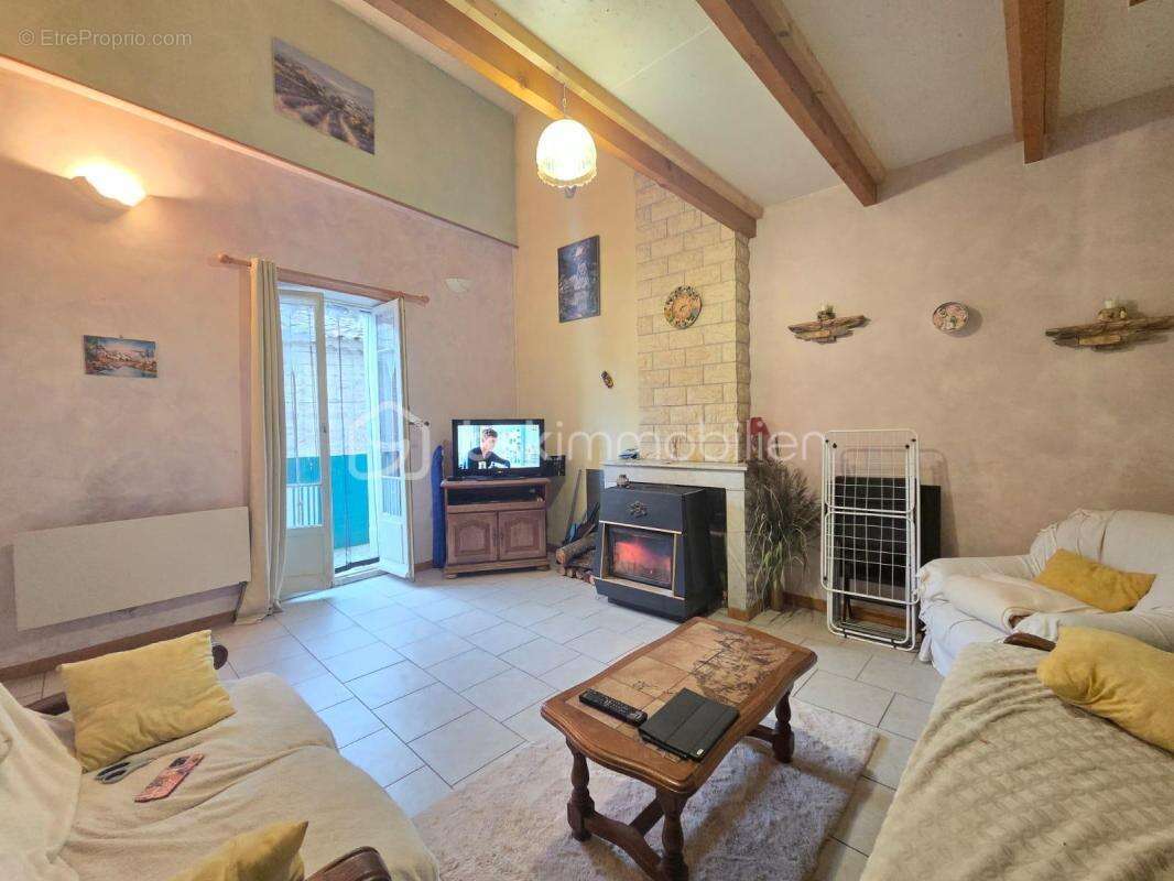 Maison à CERESTE