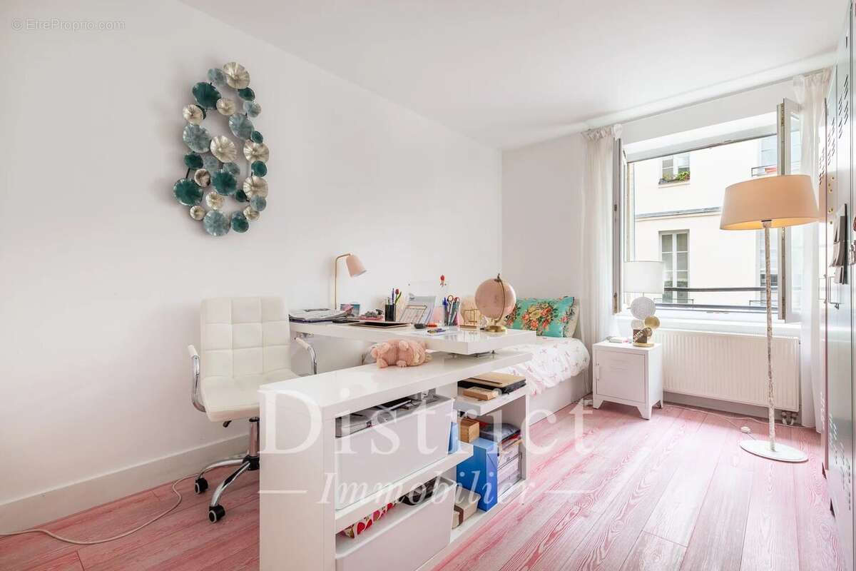 Appartement à PARIS-4E