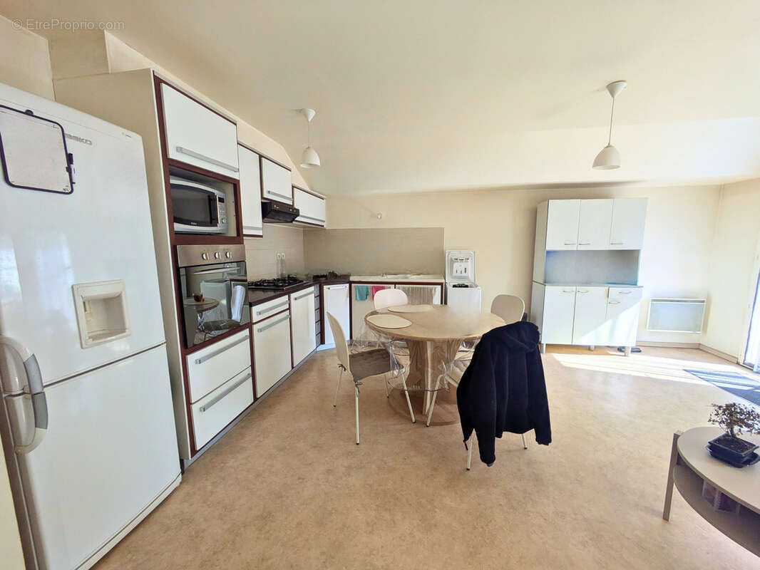 Commerce à SAINT-BONNET-EN-CHAMPSAUR