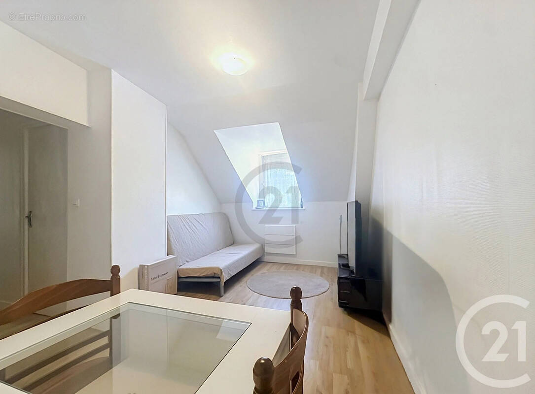 Appartement à LA FERTE-GAUCHER