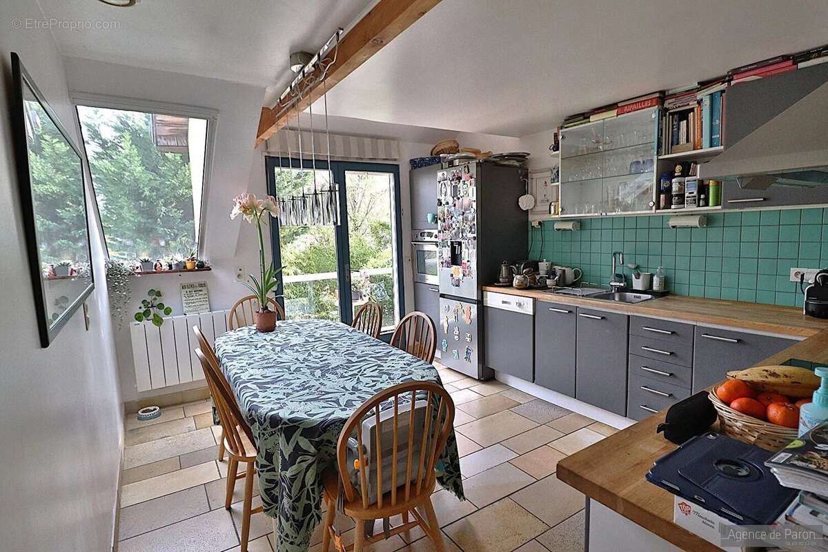 Maison à VERRIERES-LE-BUISSON