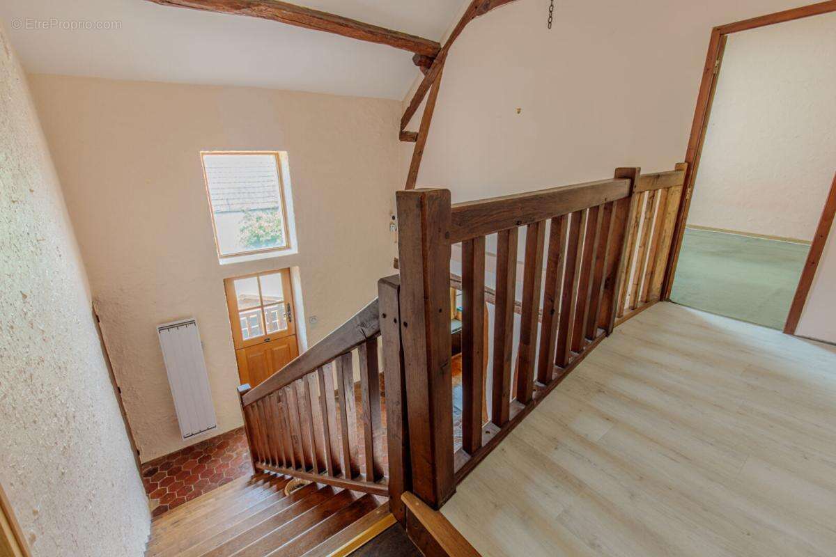 Maison à OINVILLE-SUR-MONTCIENT