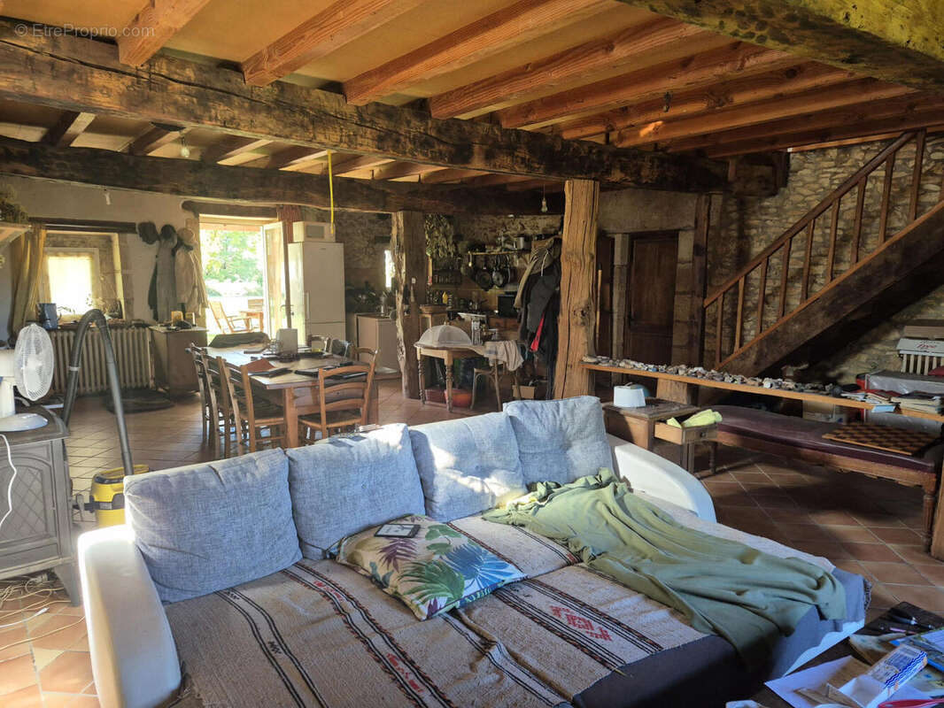 20251007_153854 - Maison à SAINT-MARTIAL-DE-VALETTE