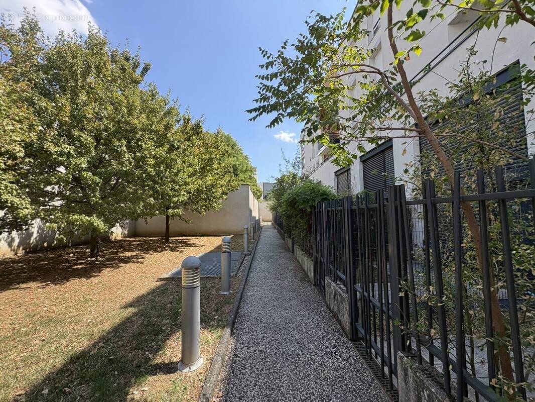 Appartement à LYON-8E