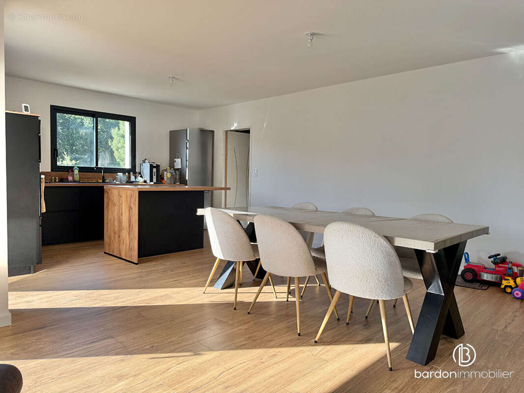 Maison de 2023  - 95 m² - 1 400 m² de terrain - photo 4