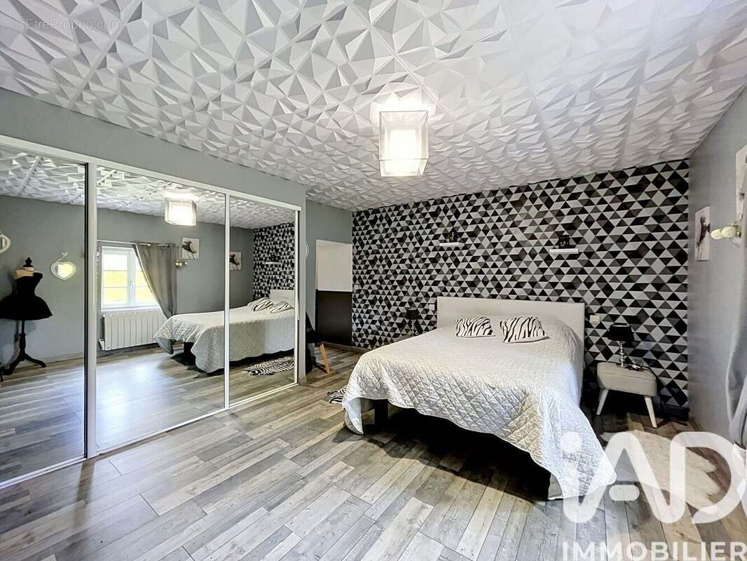 Photo 6 - Maison à SAINT-HILAIRE-DES-LOGES