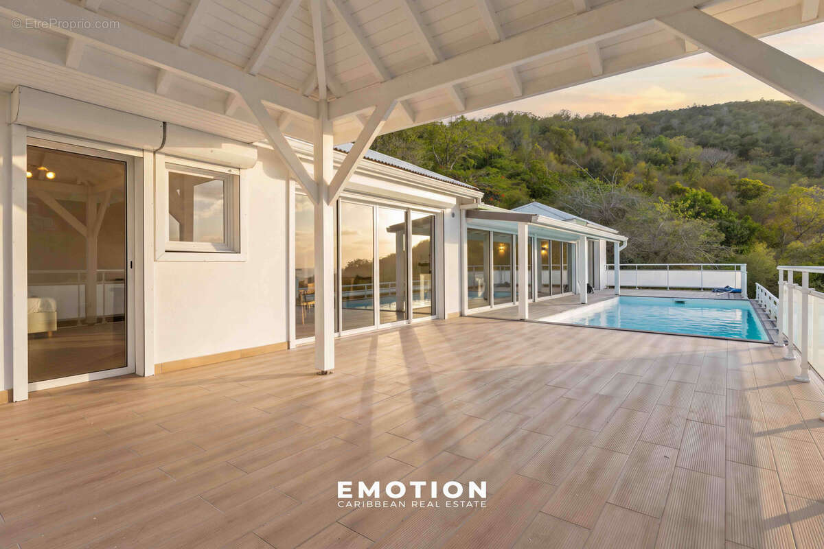 EXCLUSIVITE - Villa T4 vue mer + Studio aux Jardins de la Baie Orientale - photo 7