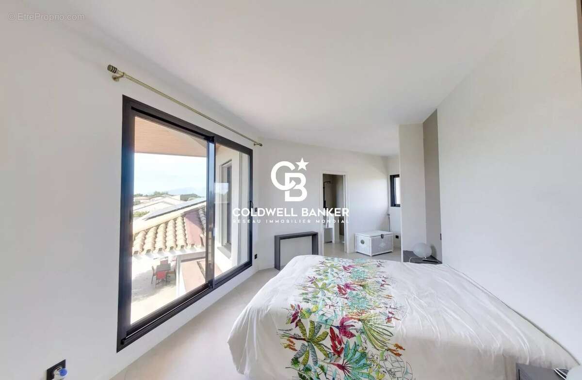 Maison à SAINT-CYPRIEN