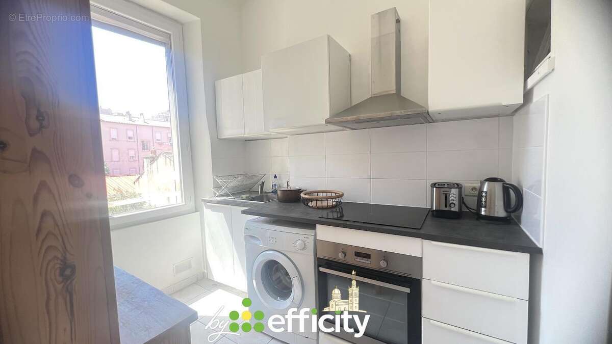 Appartement à MARSEILLE-7E