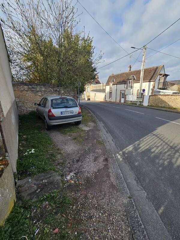 Maison à SAINTE-GENEVIEVE-DES-BOIS