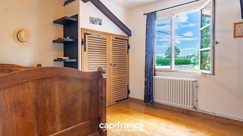 Maison de 1900 à Lurcy, secteur Montmerle-sur-Saône / Messimy-sur-Saône, 172 m² habitables, 187 m² au sol, sur un terrain arboré - photo 10