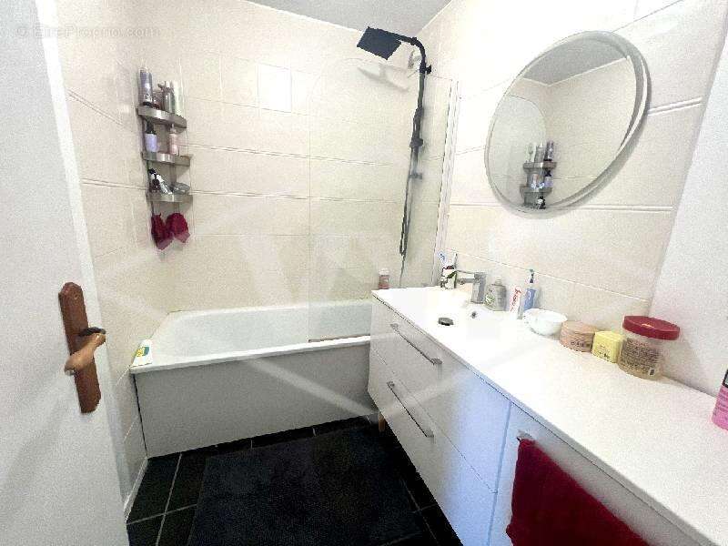 Appartement à COMBS-LA-VILLE