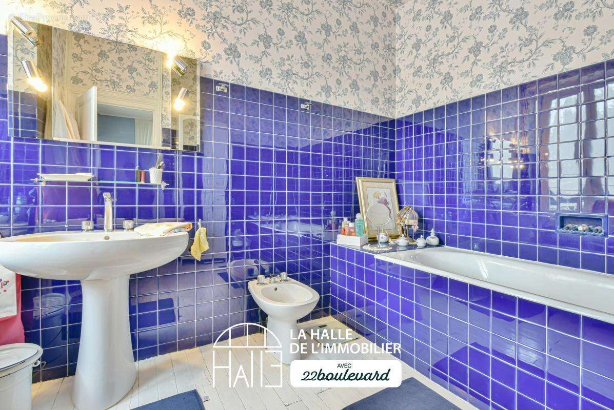 Maison à BONNAC-LA-COTE