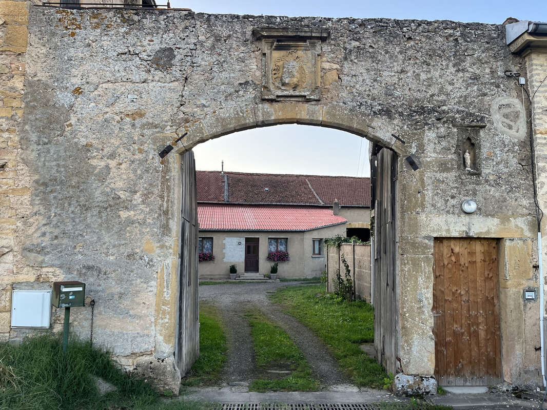 Maison à MOULINS-LES-METZ