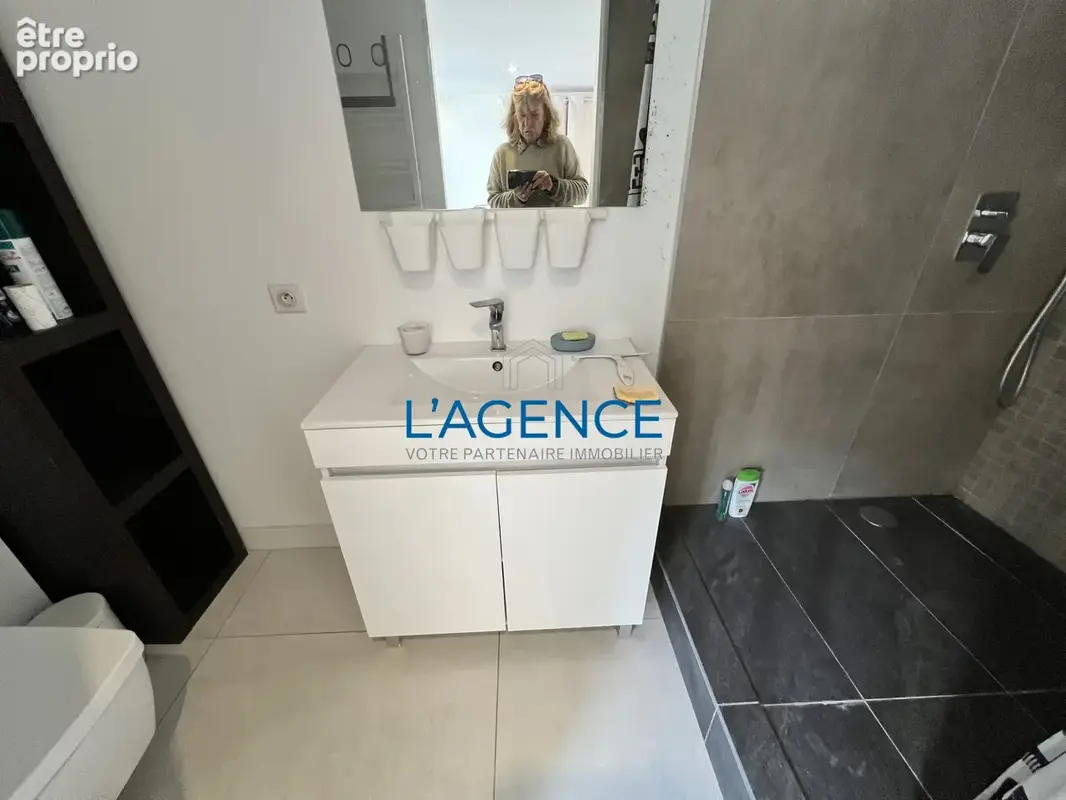 Exceptionnel à L'Ayguade à 200m de la plage superbe villa de 175m2 avec piscine - photo 25